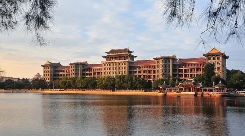 廈門(mén)集美中學(xué)